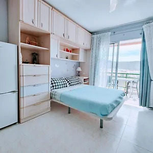 https://estudio-en-primera-lnea-de-la-playa.tenerifehoteles.net